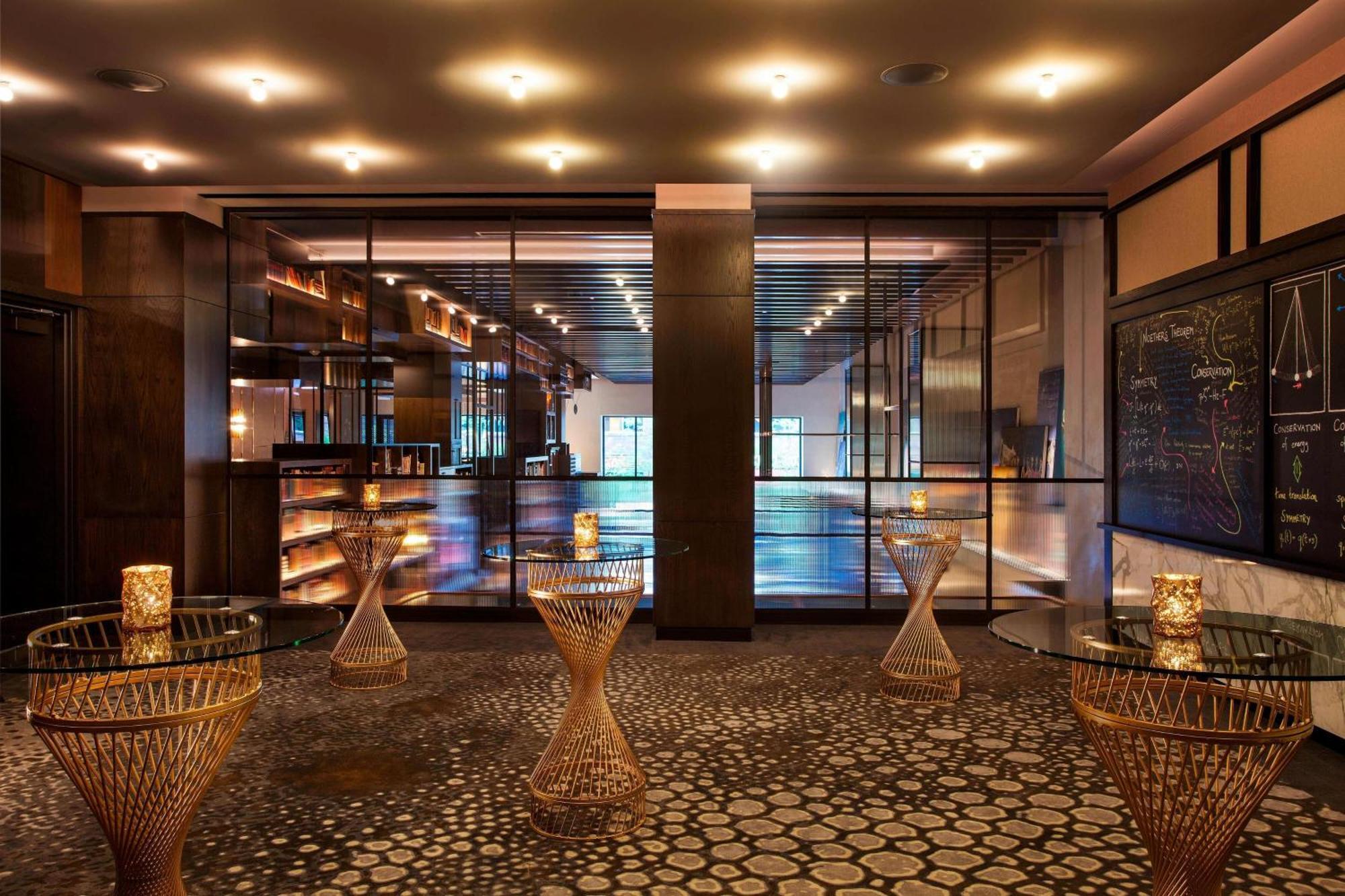 Hotel Emc2, Autograph Collection Чикаго Экстерьер фото